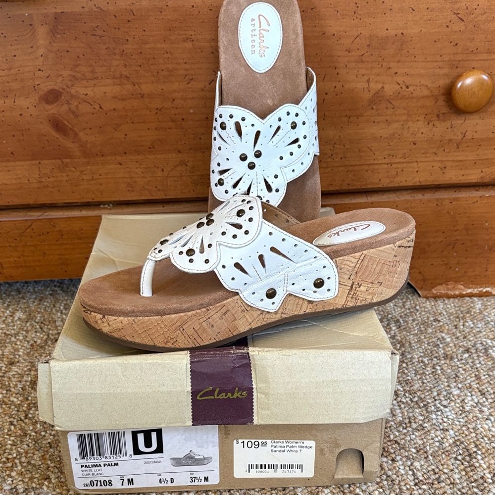 Clarks White Leather Floral Cutout Wedge Sandals Size 7